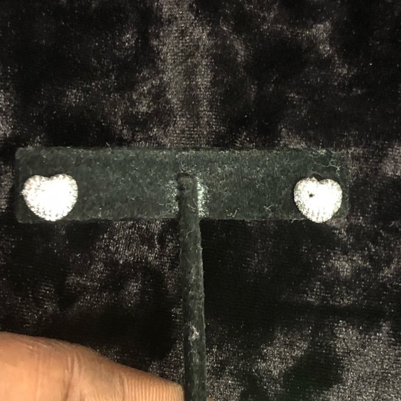 Pandora heart studs - Picture 5 of 5